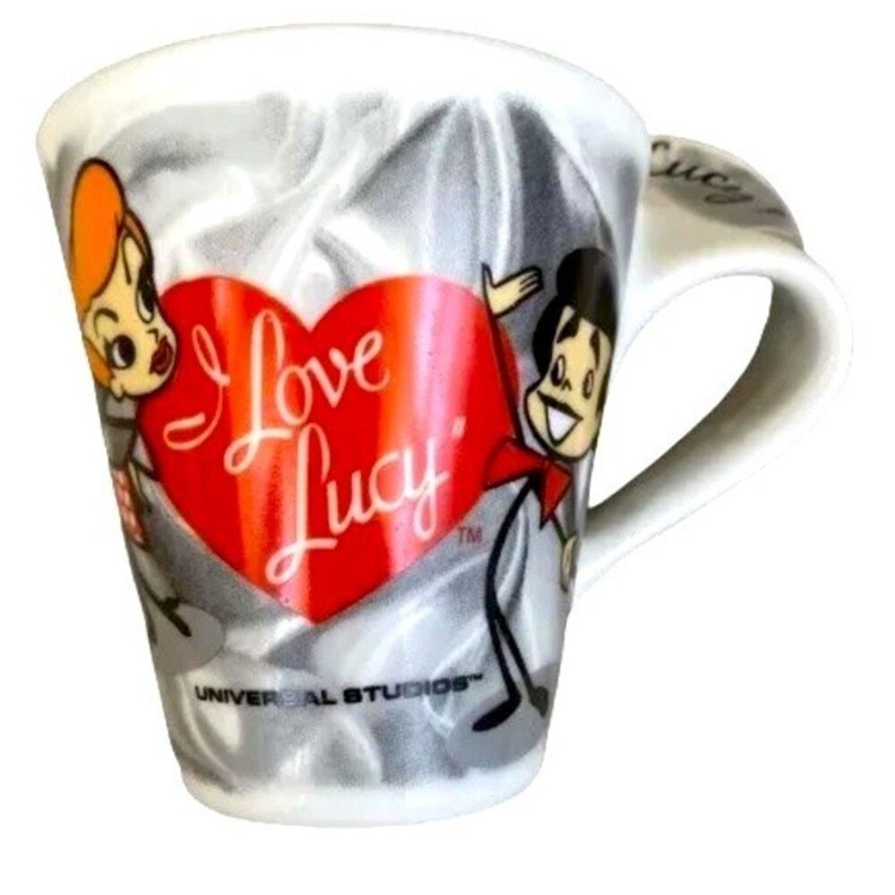 I Love Lucy Universal Studios Lucille Ball & Desi Arnaz Heart Logo I'm Home 2005